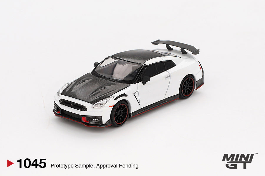 Mini GT 1/64 Nissan GT-R Nismo 2024 Brilliant White Pearl RHD #1045 new sealed