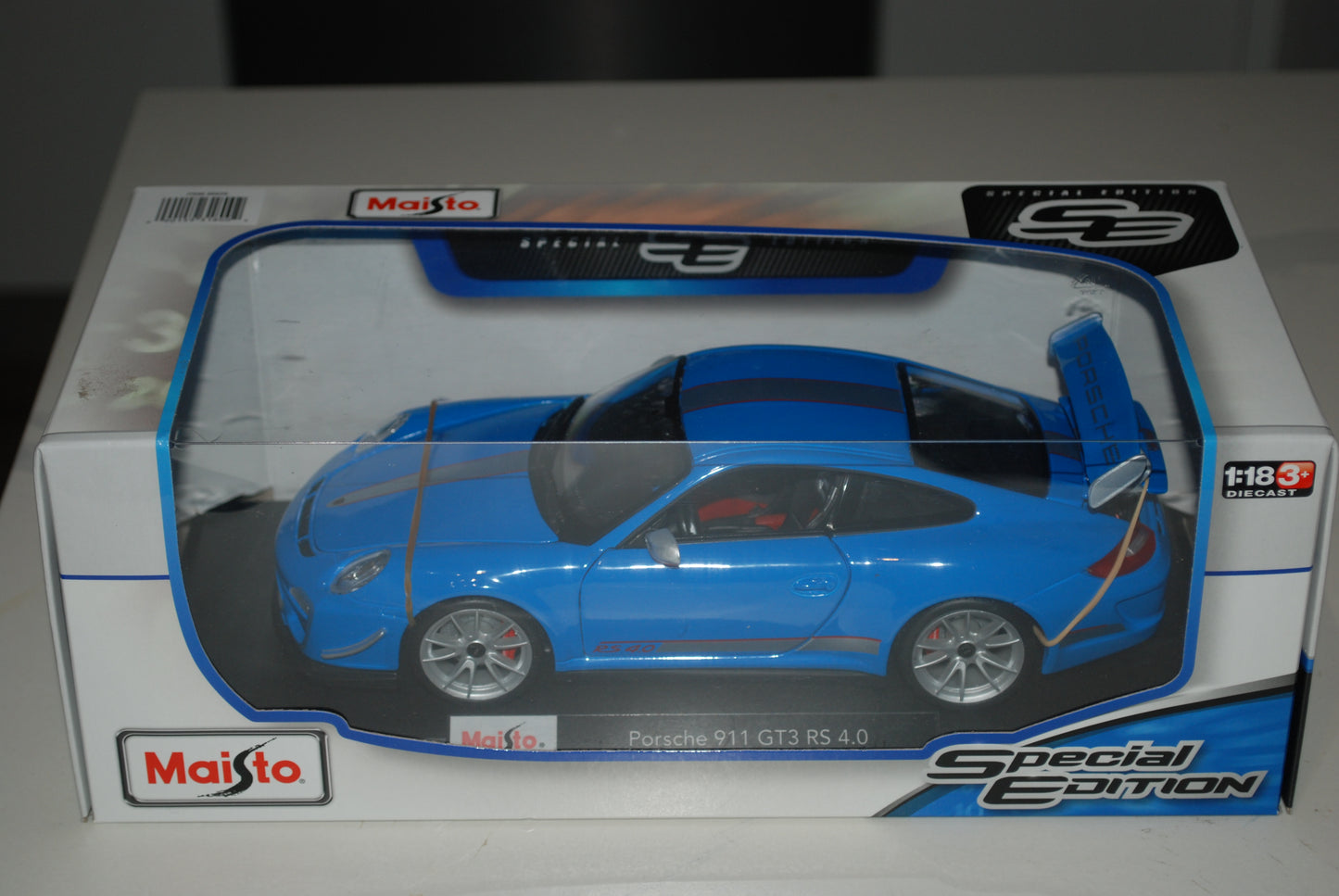 Maisto 1/18 Porsche Blue 911 GT3 RS