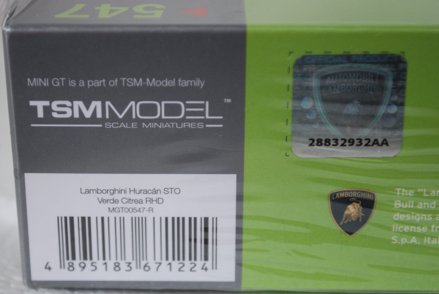 Mini GT 1/64 Lamoborghini Huracan STO Verde Citrea RHD #547