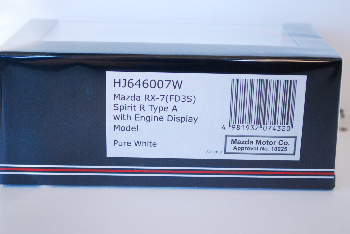 1/64 Mazda RX-7 (FD3S) SPIRIT R TYPE A w/Engine Display Model Pure White