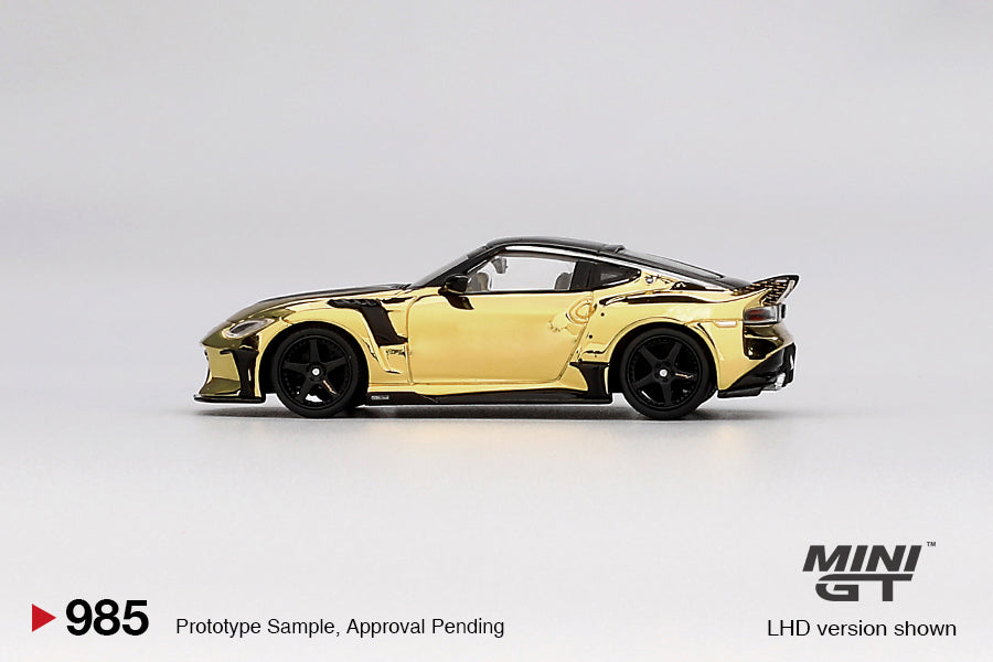 Mini GT 1/64 No 985 Nissan Z Veilside FFZ400 Gold Chrome RHD New