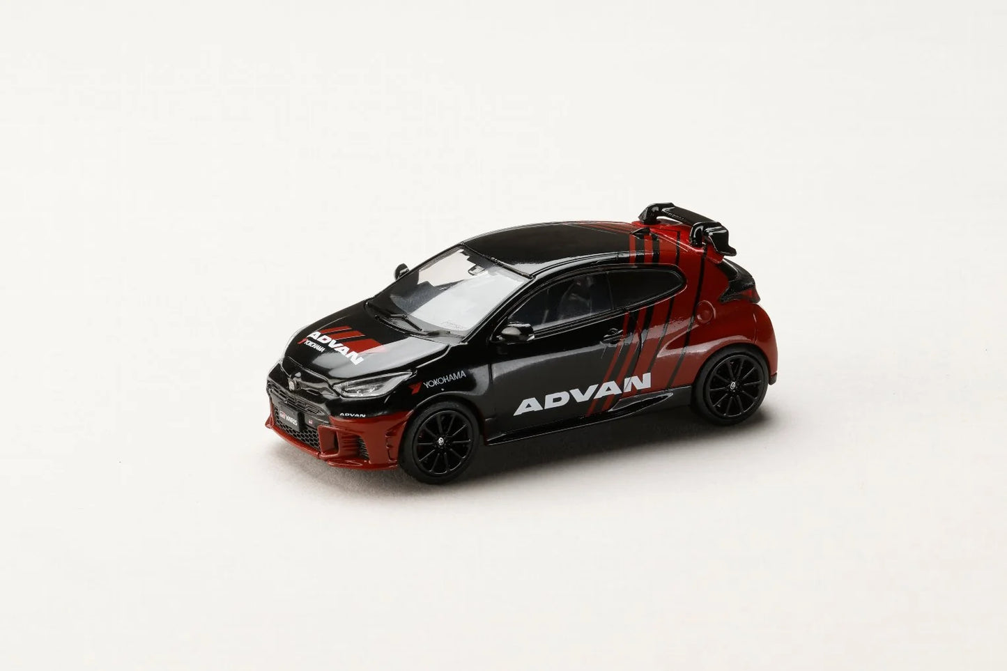 Hobby Japan 1/64 Toyota GR Yaris Yokohama Advan Color 2024 HJ643087AV