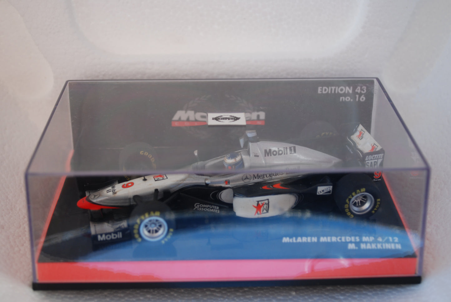 Minichamps 1/43 McLaren MP4/12 1997 M Hakkinen Formula 1