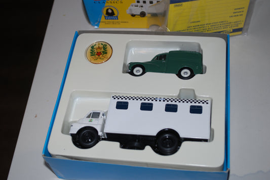 Corgi 08004 Hampshire Police Set Bedford Control Unit & Morris 1000 Ltd Edition