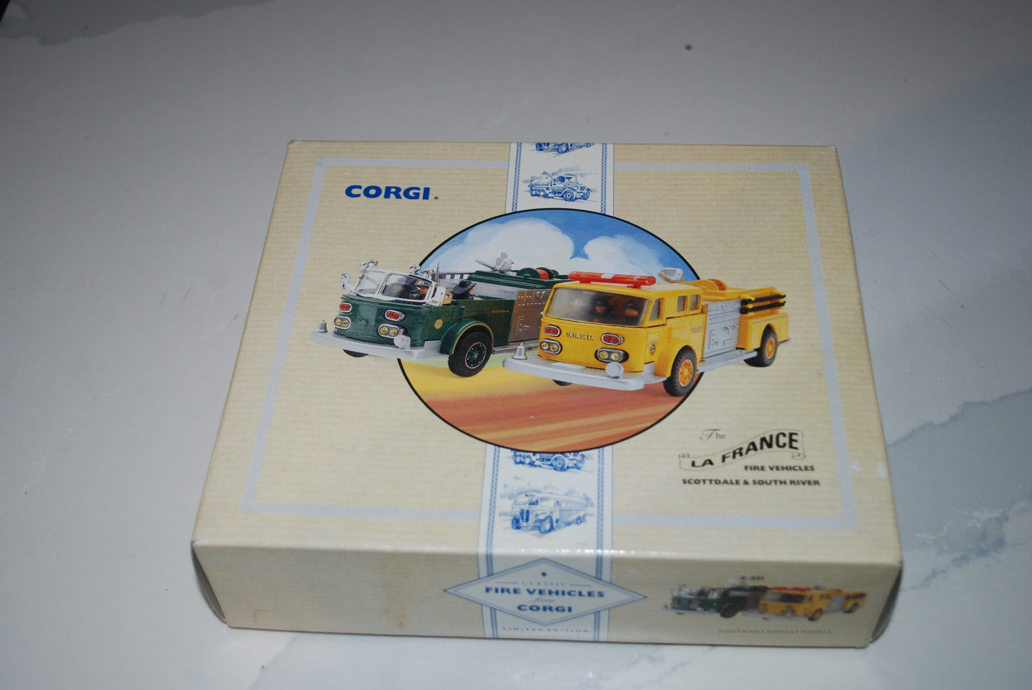 Corgi 97331 La France Fire Vehicles Scottdale & South River Ltd Edition Boxed