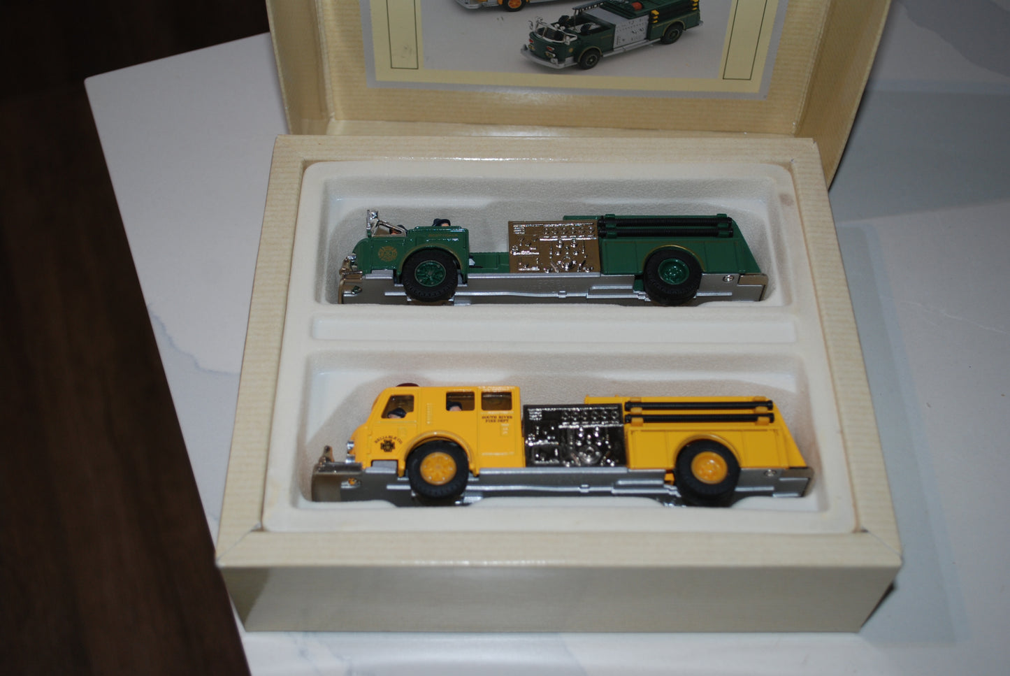 Corgi 97331 La France Fire Vehicles Scottdale & South River Ltd Edition Boxed