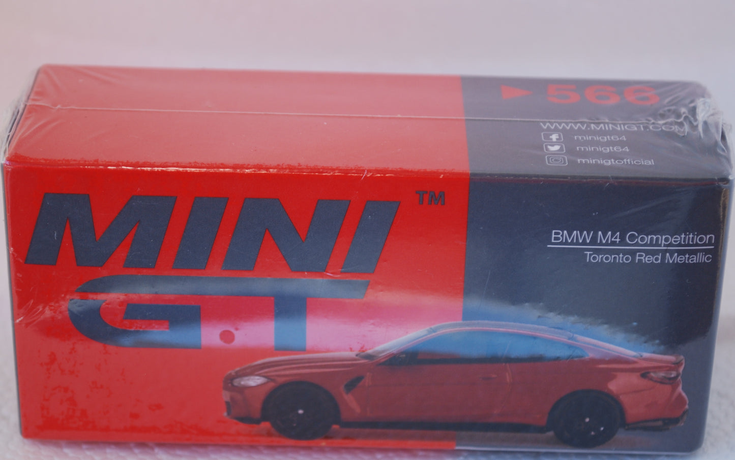 Mini Gt 1/64 BMW M4 Competition (G82) Toronto Red Metallic RHD #566