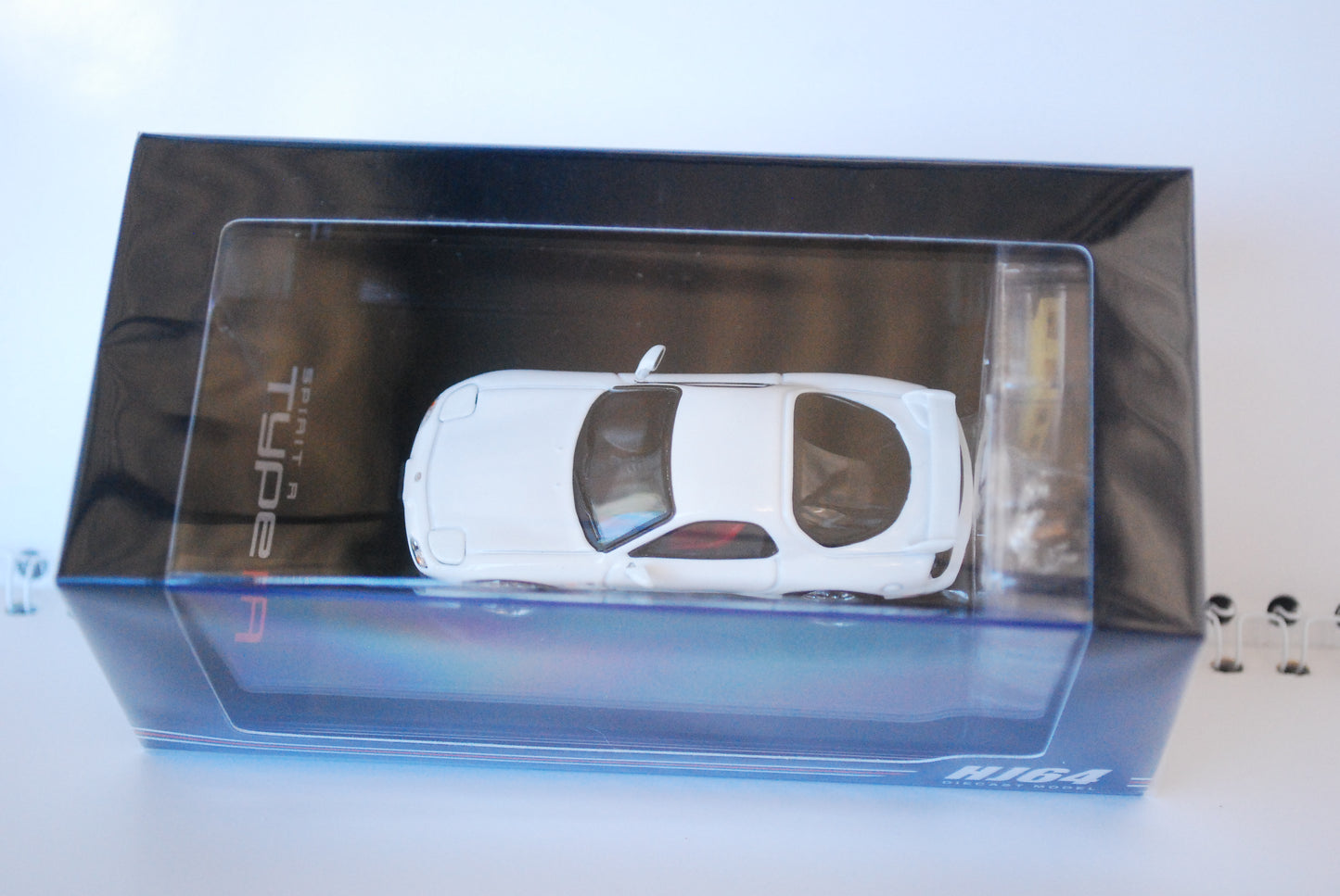 1/64 Mazda RX-7 (FD3S) SPIRIT R TYPE A w/Engine Display Model Pure White