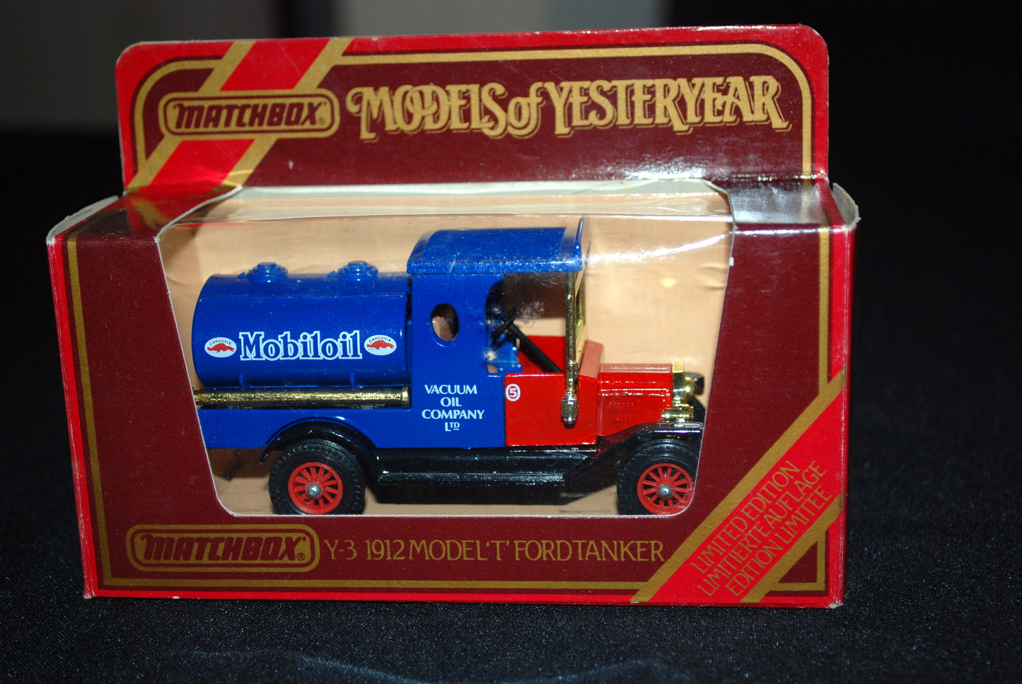 MATCHBOX YESTERYEAR Y-3 1912 MODEL T FORD TANKER MOBIL OIL LTD