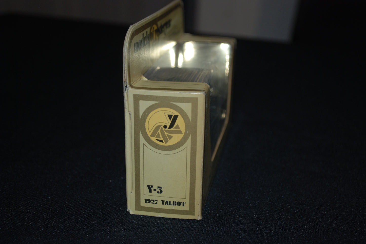 Matchbox "Models of Yesteryear" (Y5-4-2) 1927 Talbot Van Lipton’ Tea