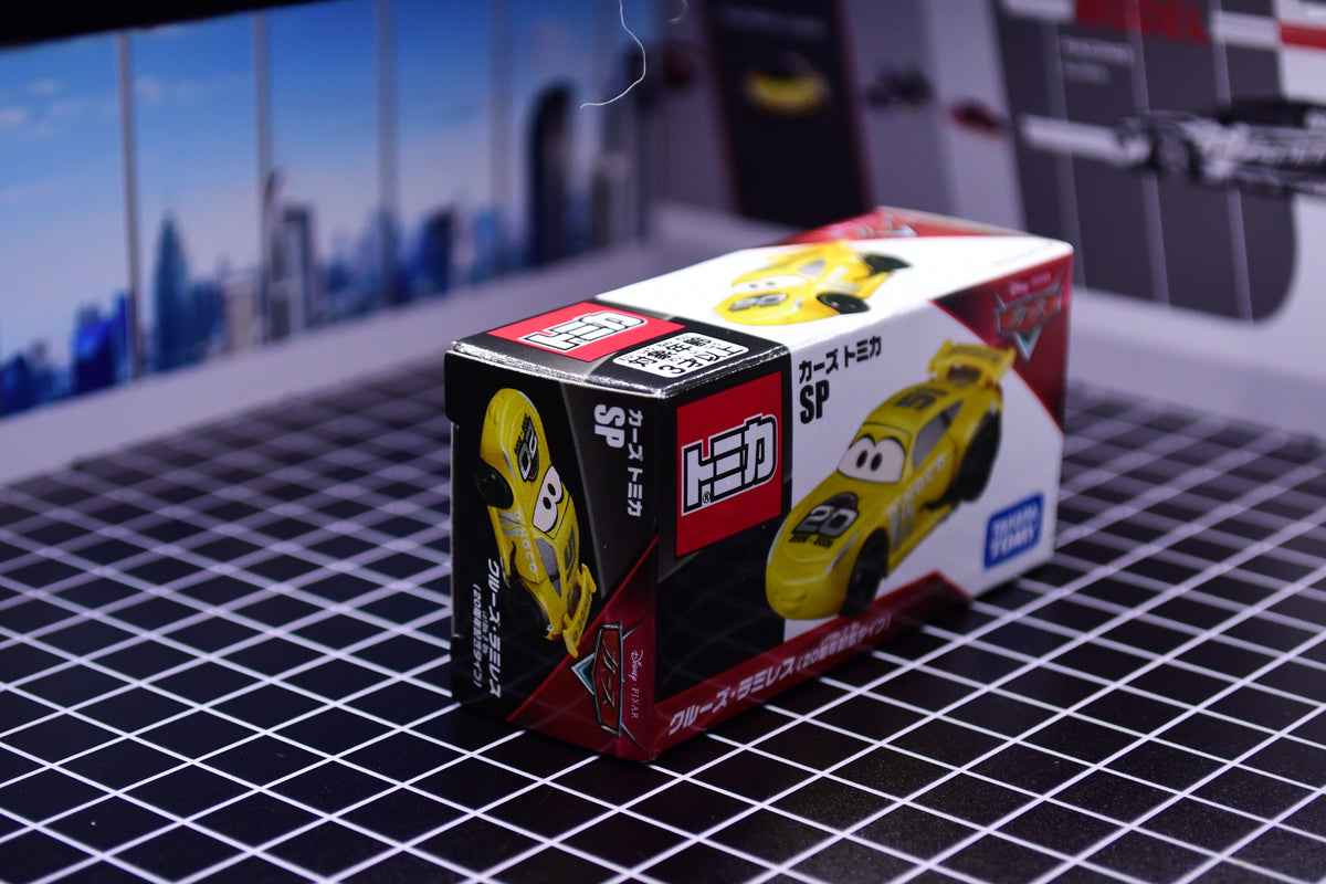 Takara Tomy CARS Tomica SP Cruz Ramirez (20th Anniversary Type) Model Car